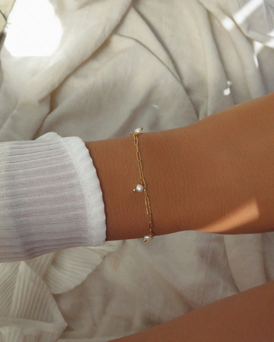 Triple Freshwater Pearl Thin Drawn Cable Chain Bracelet
