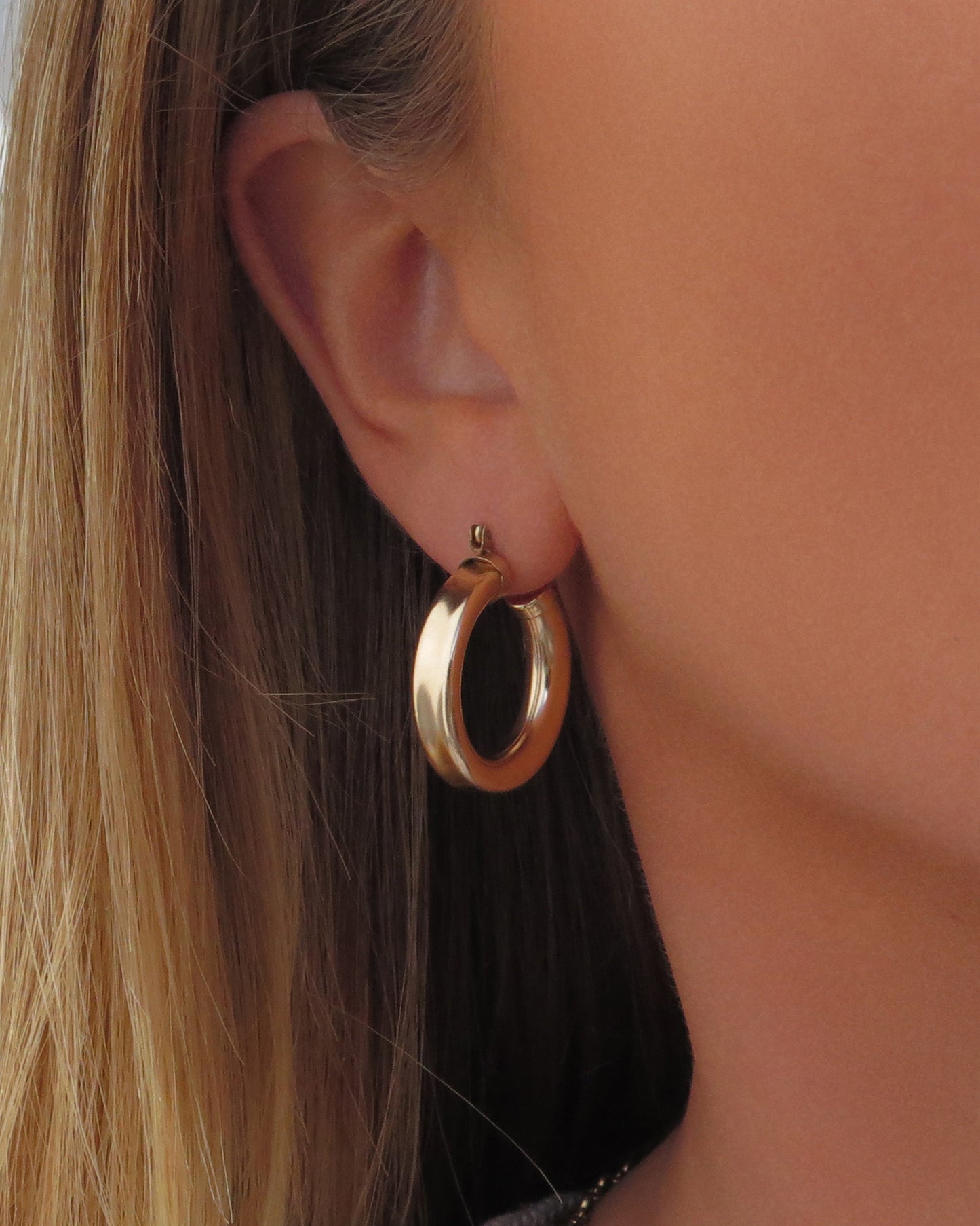Milan Hoop Earrings - 14k Yellow Gold Fill