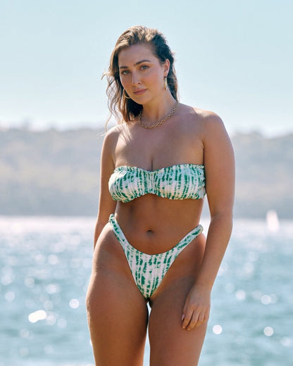Magnetic Bikini Top - Eze - Worn | The Littl