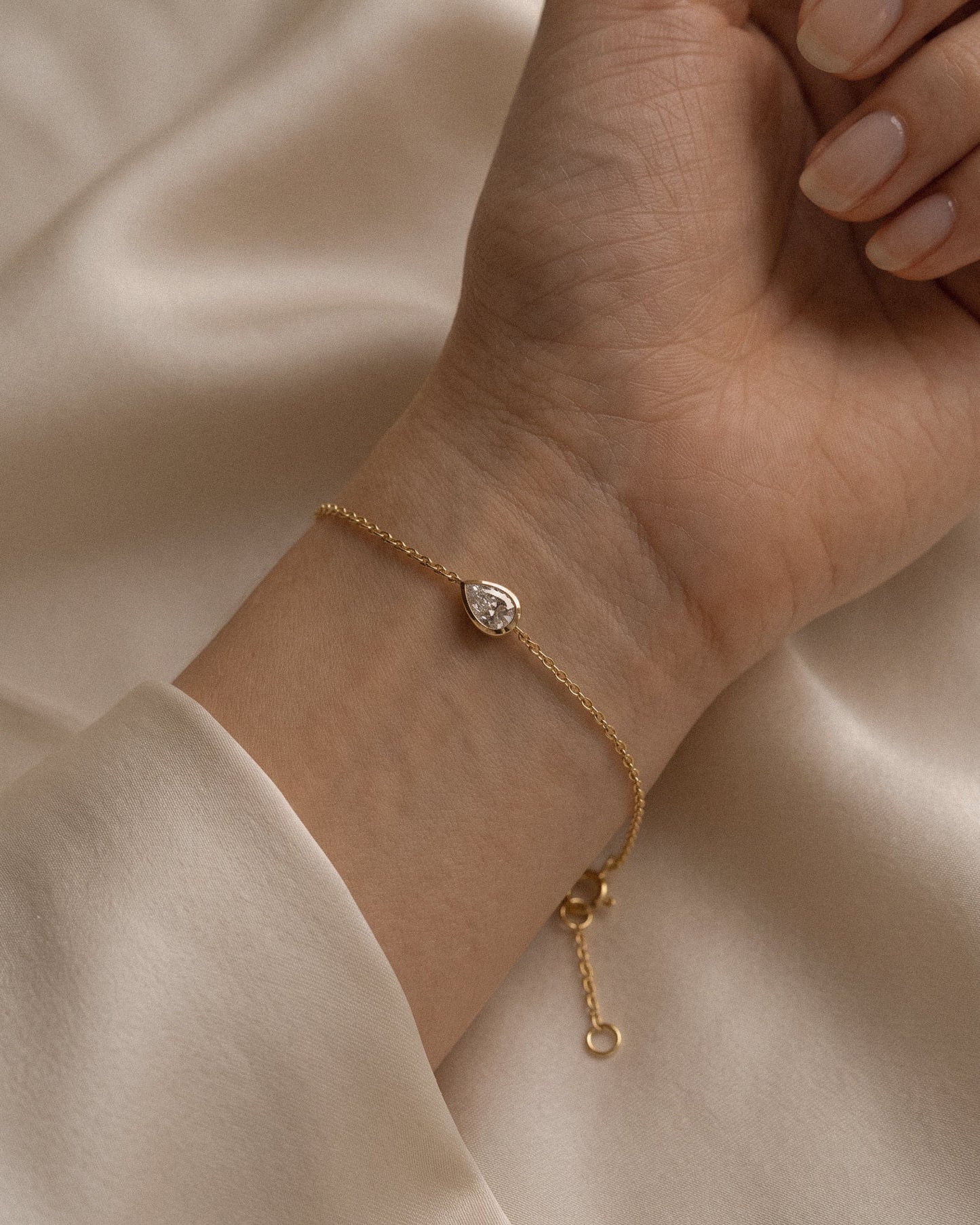 PRE-ORDER: Lab-Grown Pear Diamond Bezel Bracelet - 14k Solid Gold