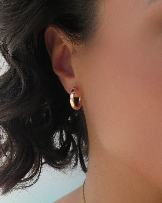 3MM THICK HOOP EARRINGS - The Littl - 14k Yellow Gold Fill - 18mm Earrings