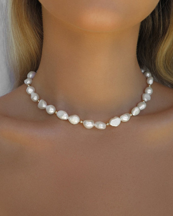 Buy Rose Gold Floral Real Pearl Necklace Online | Mesmerize