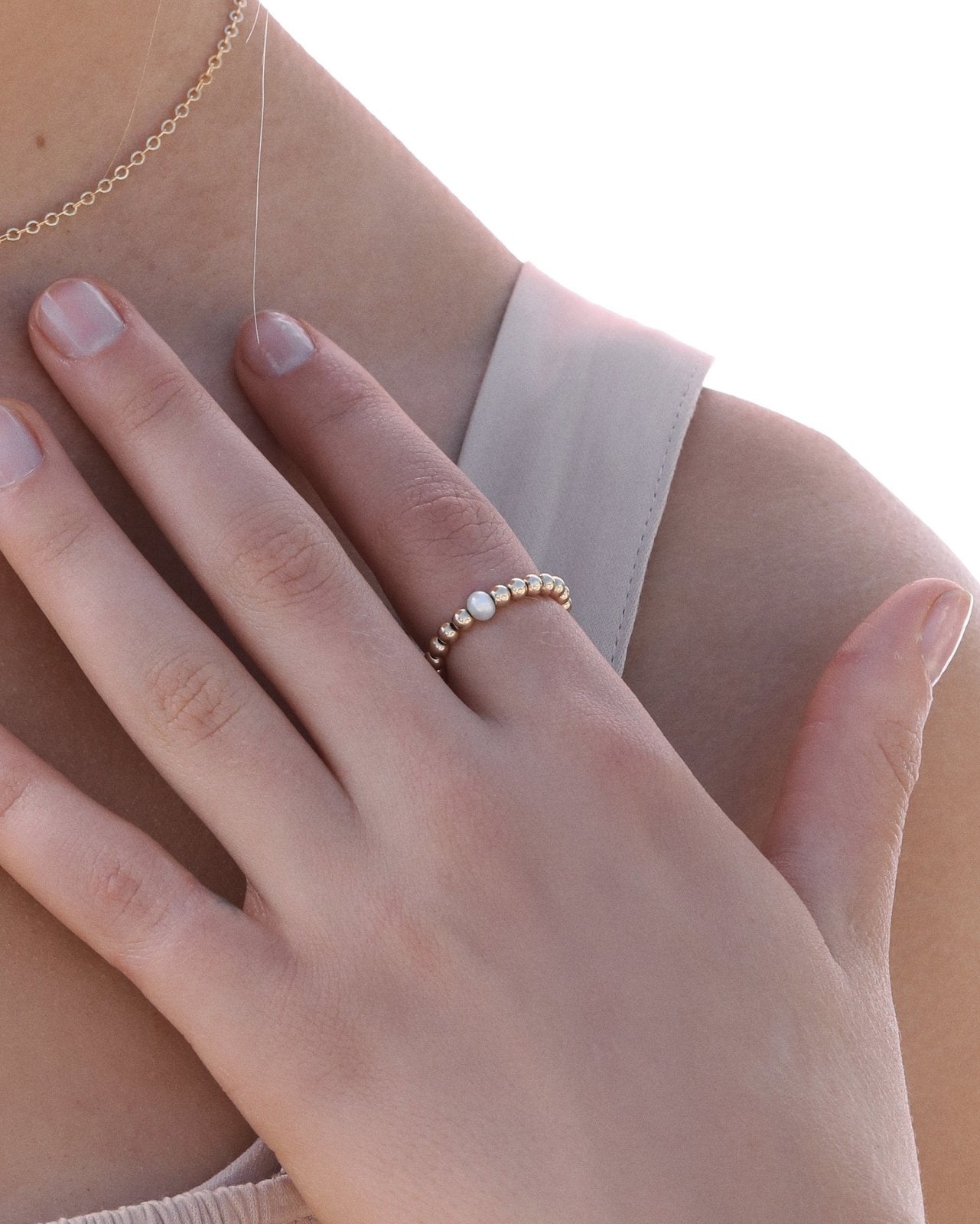 Load image into Gallery viewer, BEADED RING WITH FRESHWATER PEARL - The Littl - 14k Yellow Gold Fill - S

