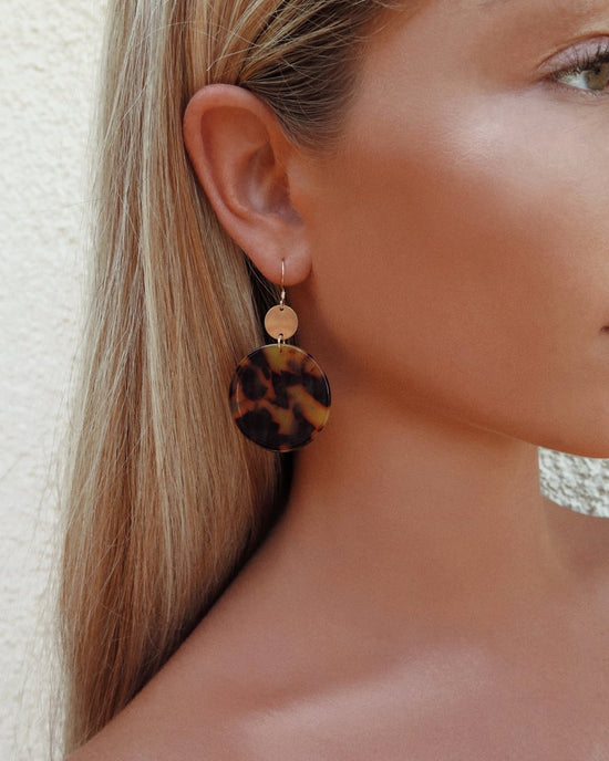 Load image into Gallery viewer, COIN TORTOISE SHELL EARRINGS - The Littl - 14k Yellow Gold Fill -
