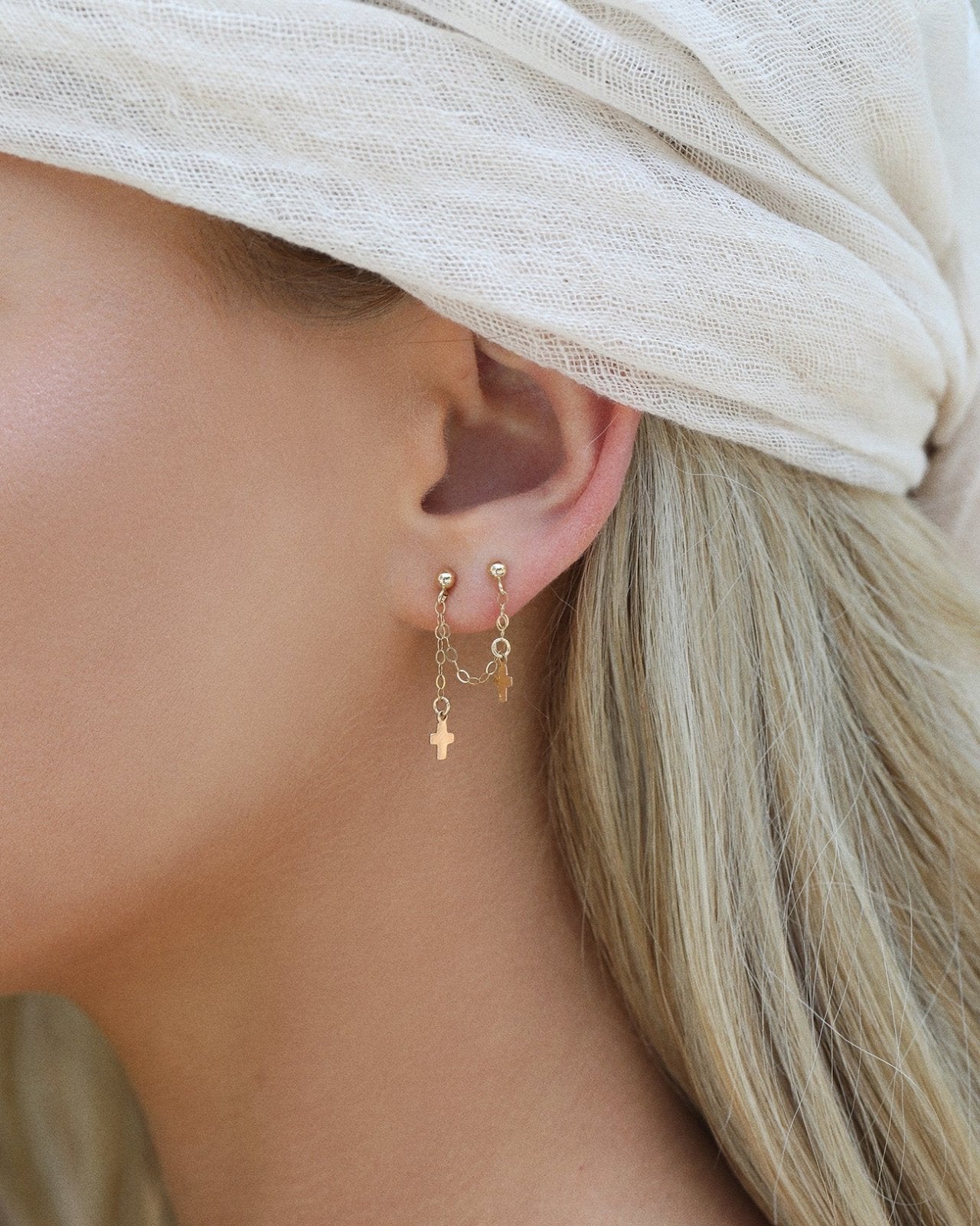 Second piercing online gold earrings