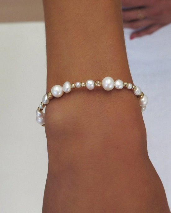 Load image into Gallery viewer, FRESHWATER PEARL BEADED MIX BRACELET - The Littl - 14k Yellow Gold Fill - 16cm Bracelets
