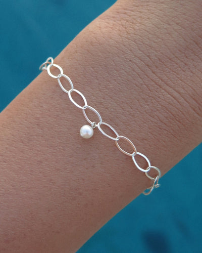 FRESHWATER PEARL OVAL CHAIN BRACELET- Sterling Silver - The Littl - 16cm -