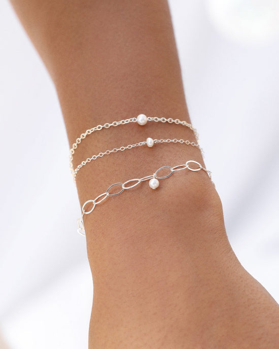 FRESHWATER PEARL OVAL CHAIN BRACELET- Sterling Silver - The Littl - 16cm -