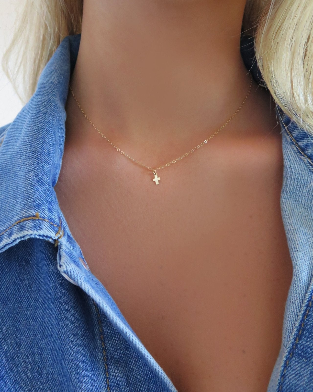Load image into Gallery viewer, SINGLE CROSS NECKLACE - The Littl - 14k Yellow Gold Fill - Deluxe Chain
